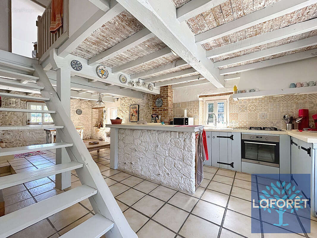 Maison à SAINT-GEOURS-DE-MAREMNE