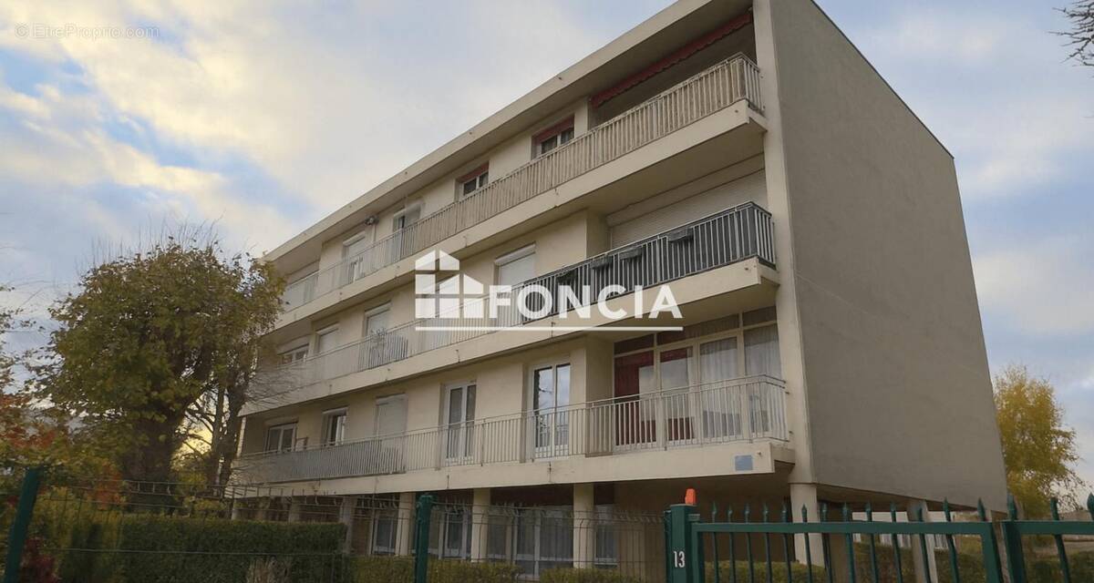 Appartement à RUEIL-MALMAISON