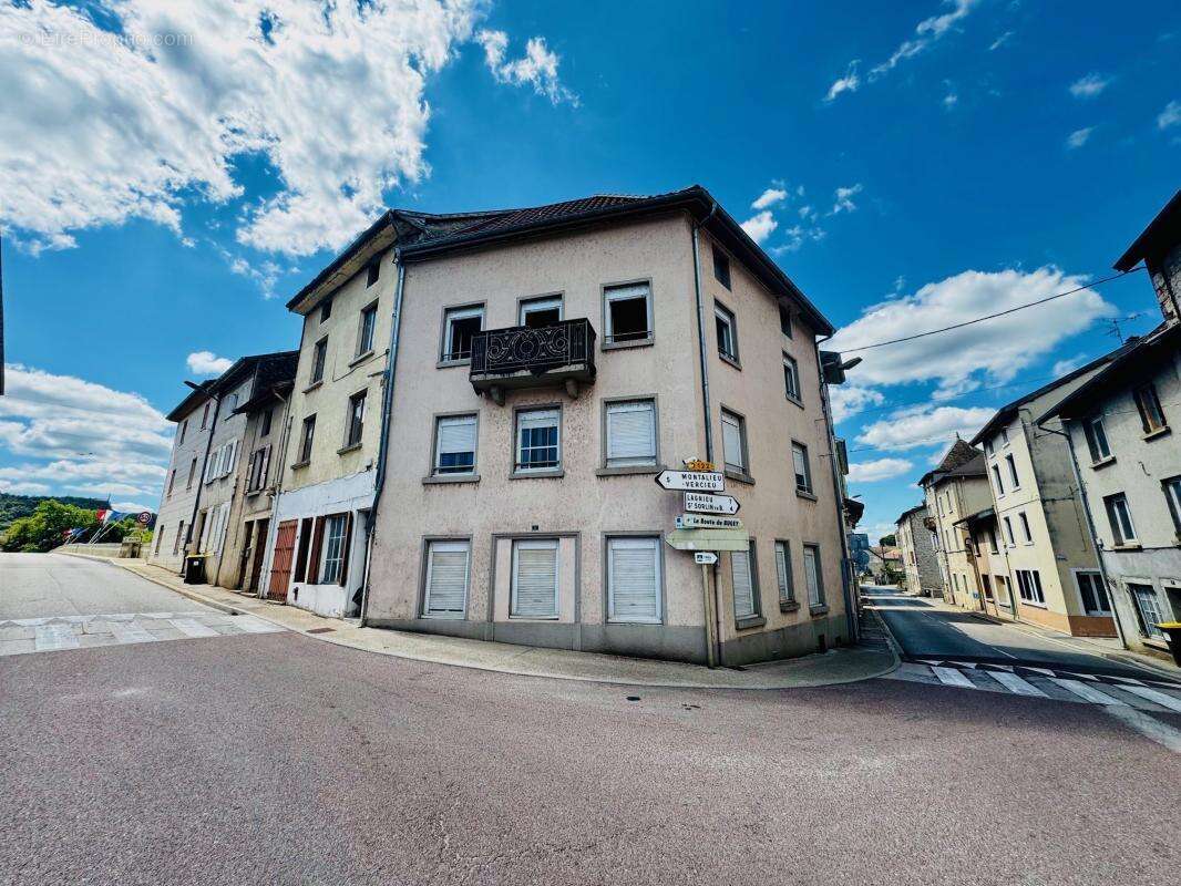 Appartement à SAULT-BRENAZ