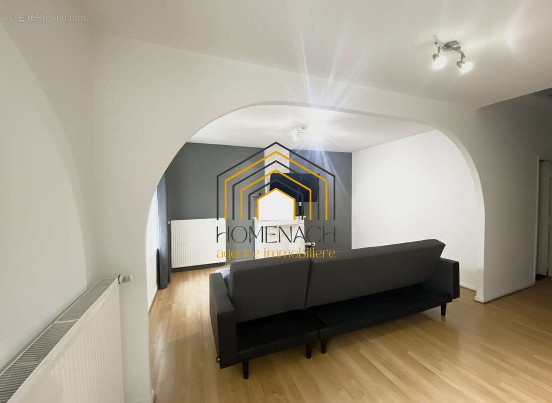 Appartement à LA TOUR-DU-PIN