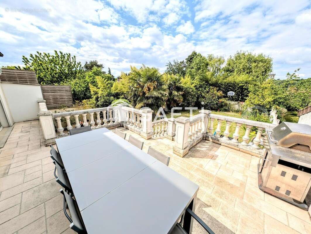 Photo 9 - Maison à VAUJOURS