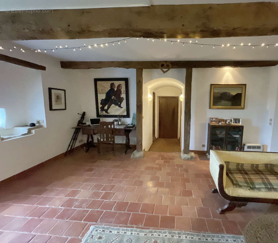 Maisons en pierres avec piscine et superbes vues - photo 3