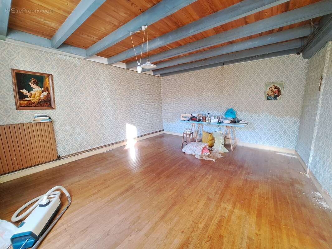 Appartement à CONDEON