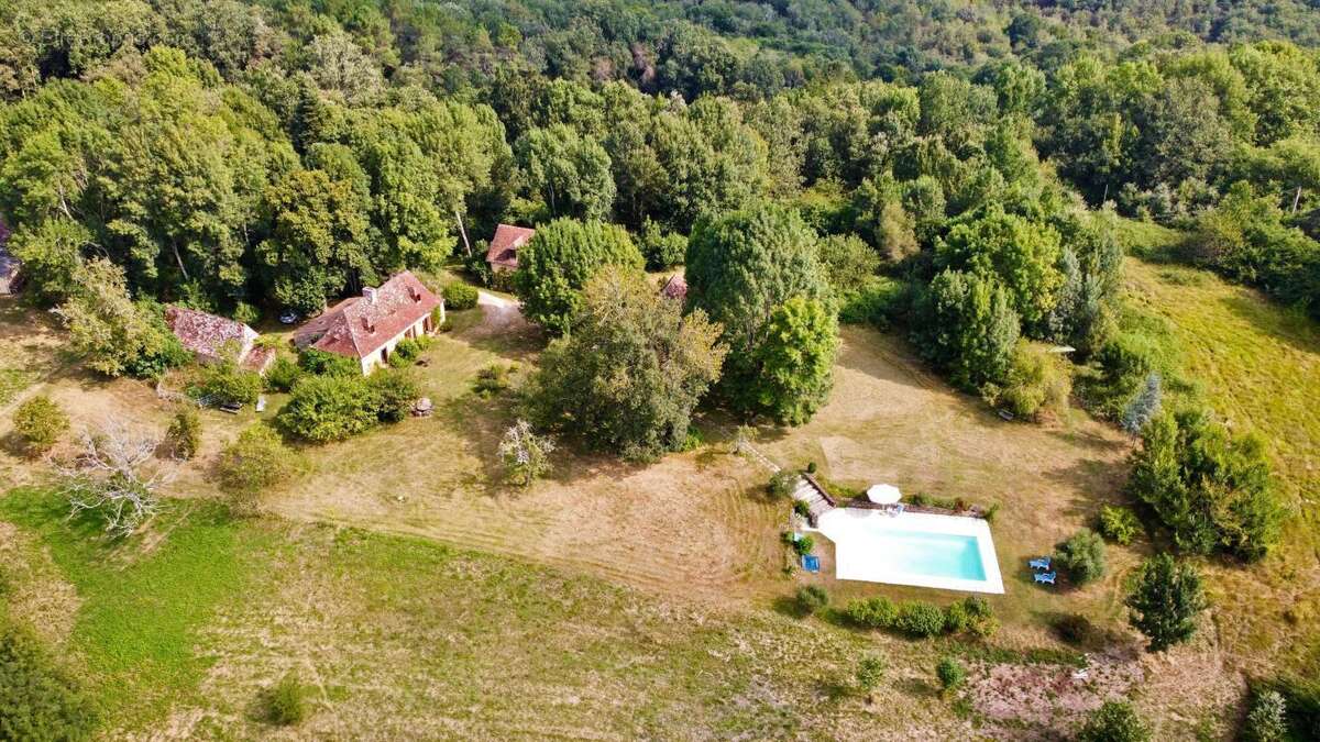 Maison à MAUZENS-ET-MIREMONT