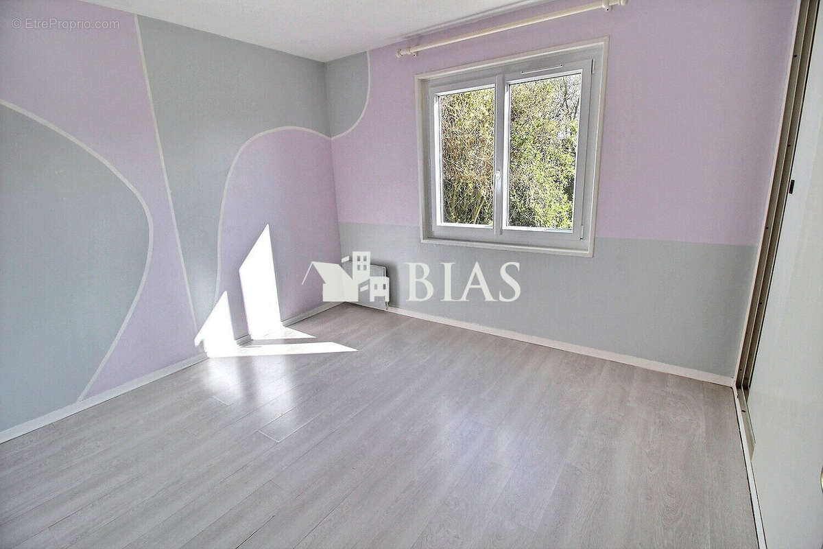 Maison à BOURG-ACHARD