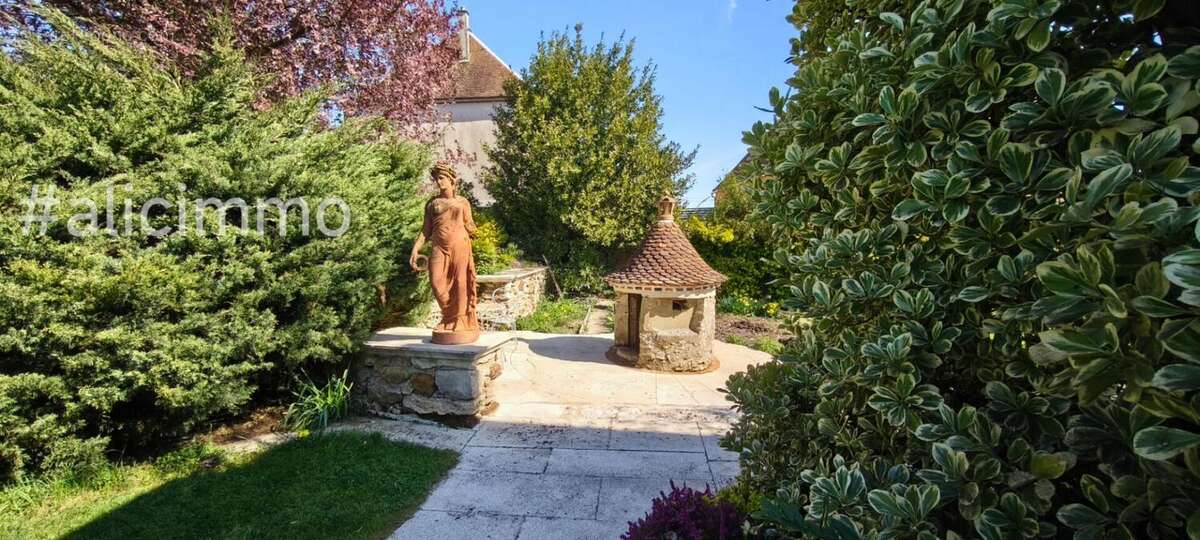 Maison à TALUS-SAINT-PRIX