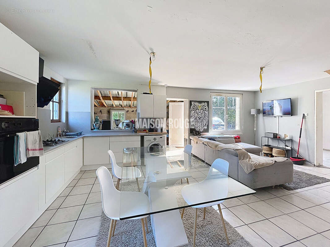 Maison à SAINT-PIERRE-DE-PLESGUEN