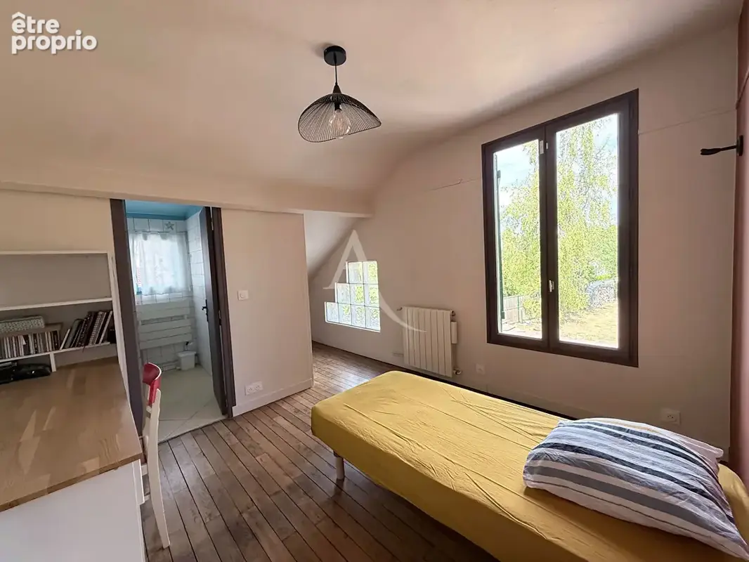 À vendre - Chelles : maison de caractère où l'ancien rencontre le contemporain - photo 8