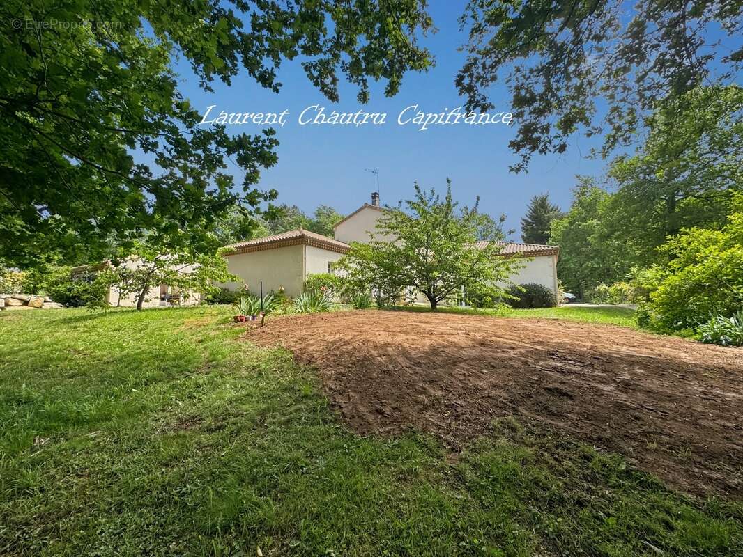 Villa de standing 190m² à SANILHAC (24) - photo 30
