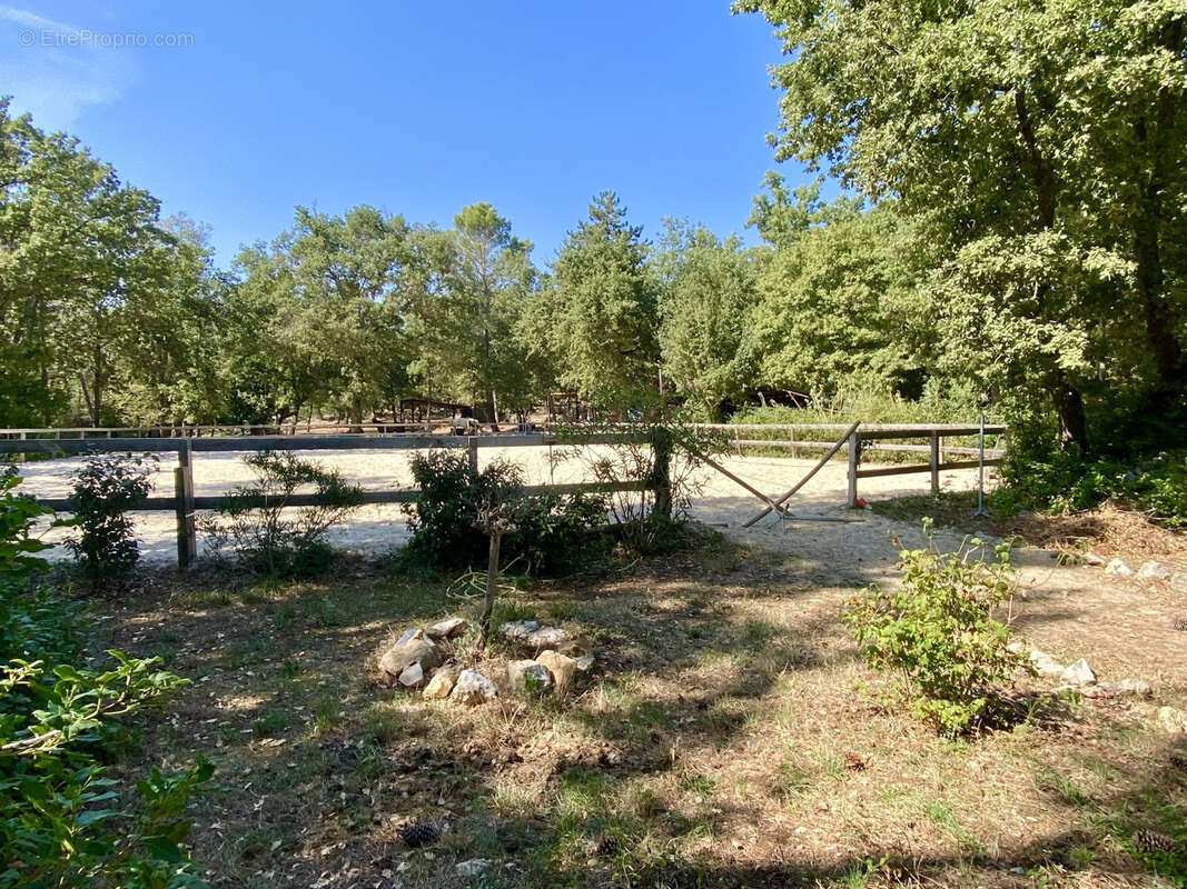Maison à SAINT-VALLIER-DE-THIEY