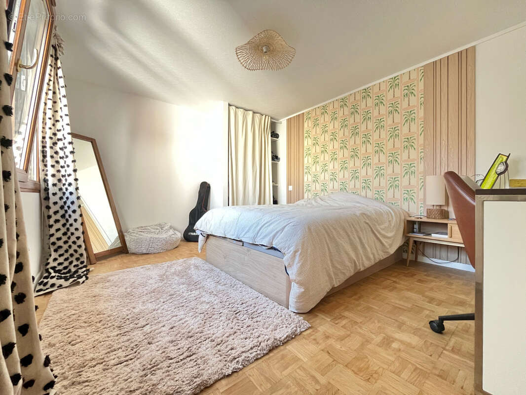 Maison avec garage et jardin - photo 12