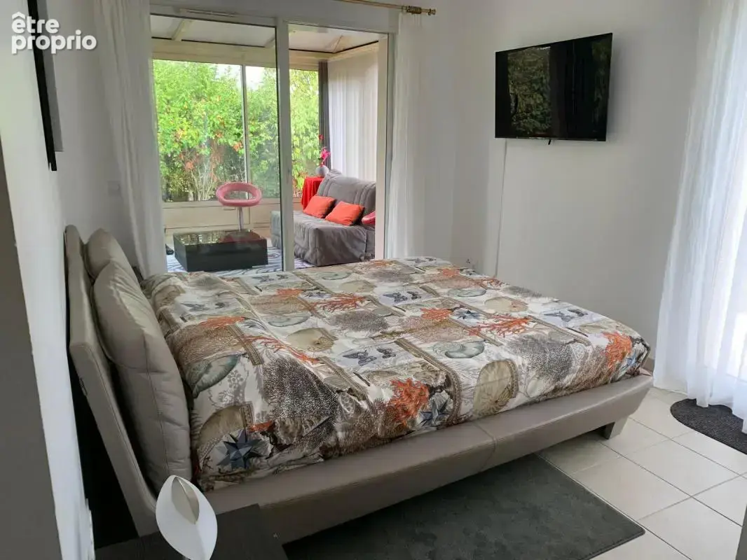 Maison récente de prestige 4 pièces à vendre à Médis, proche Royan SENIORIALES - photo 8