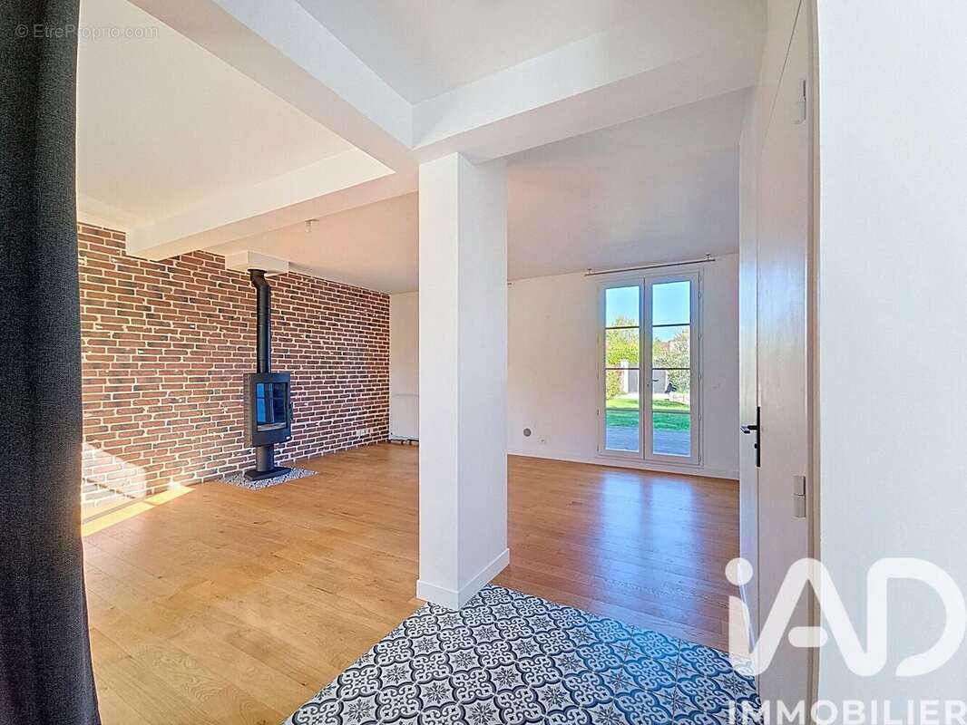 Photo 4 - Maison à BAILLY-ROMAINVILLIERS