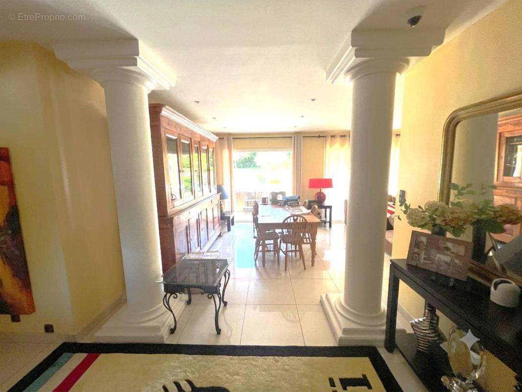 Maison 760 m² à Albi  - photo 6