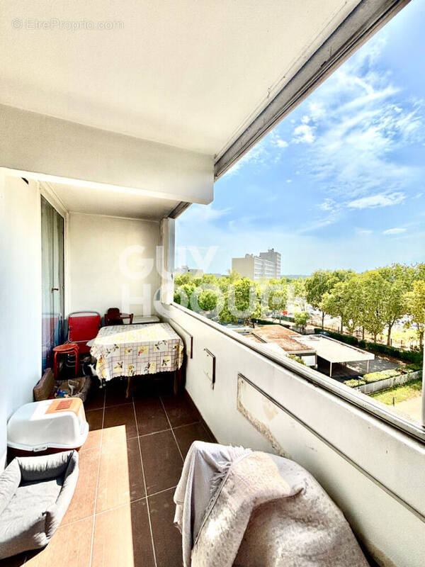 Appartement à VAULX-EN-VELIN