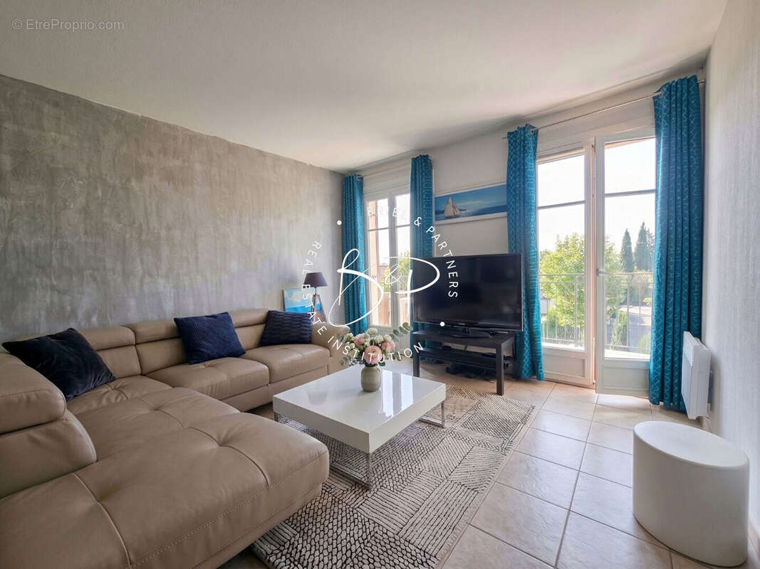 Appartement à LORGUES