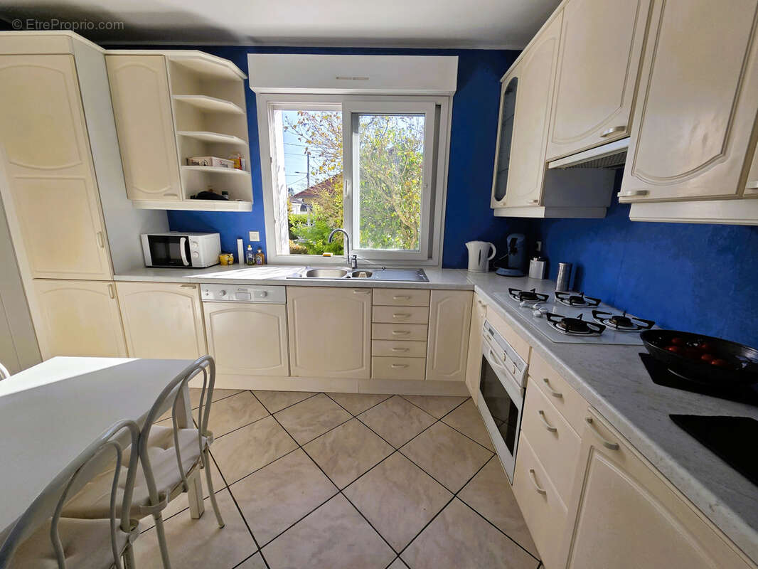 Maison à PARAY-VIEILLE-POSTE