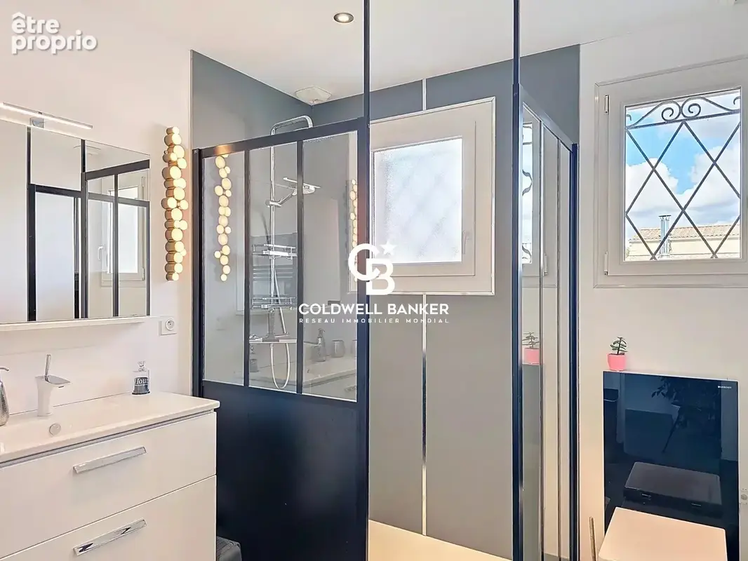 Villa tout confort entièrement rénovée avec piscine et SPA - photo 18