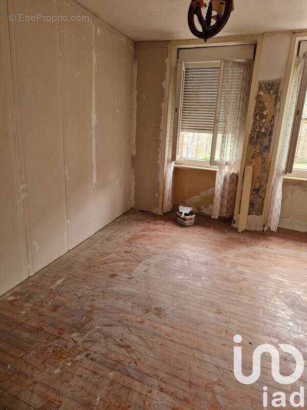 Photo 8 - Maison à LANDELLES-ET-COUPIGNY