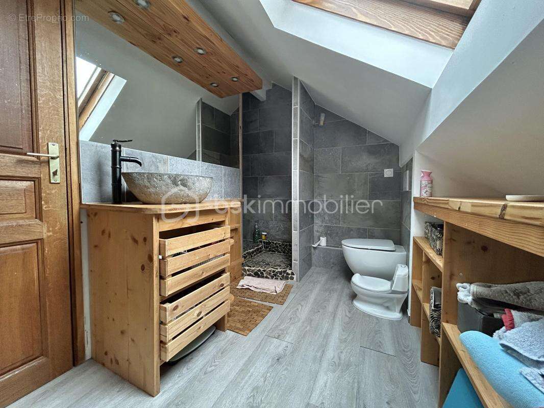 Appartement à VILLARD-BONNOT