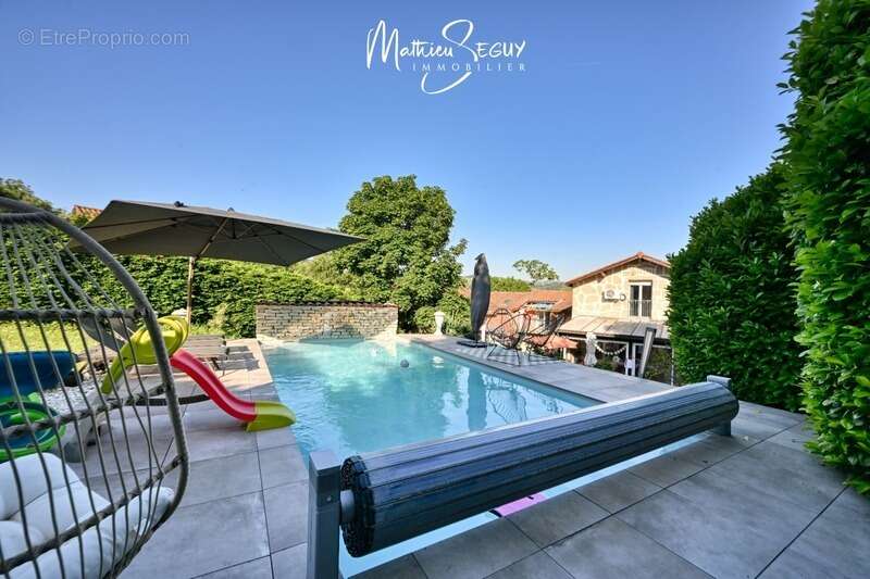 Maison à THURINS
