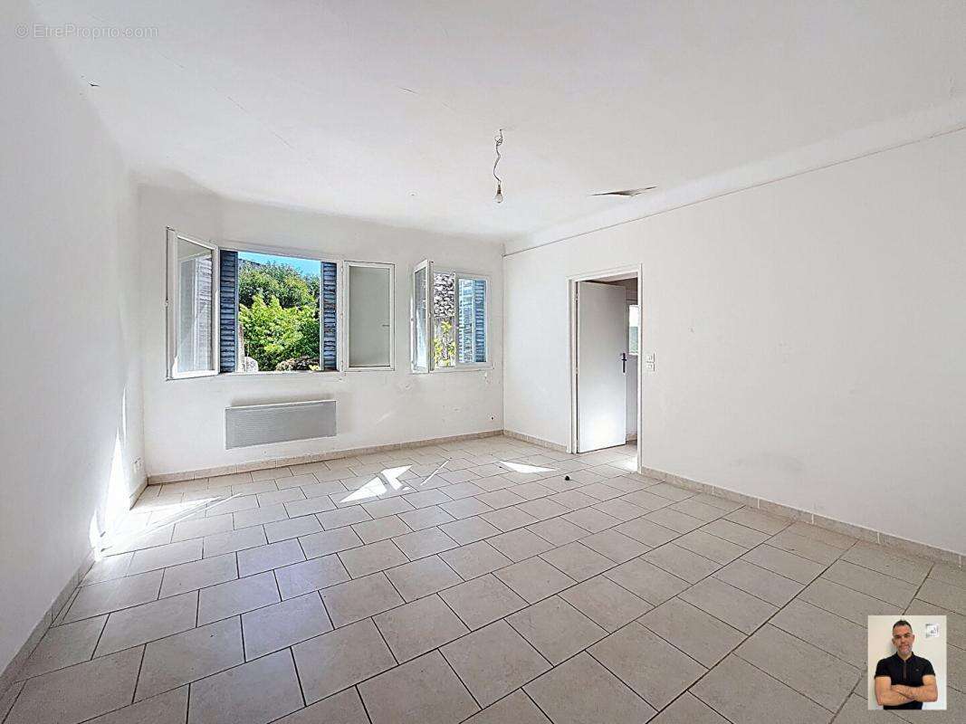 Appartement à TARASCON