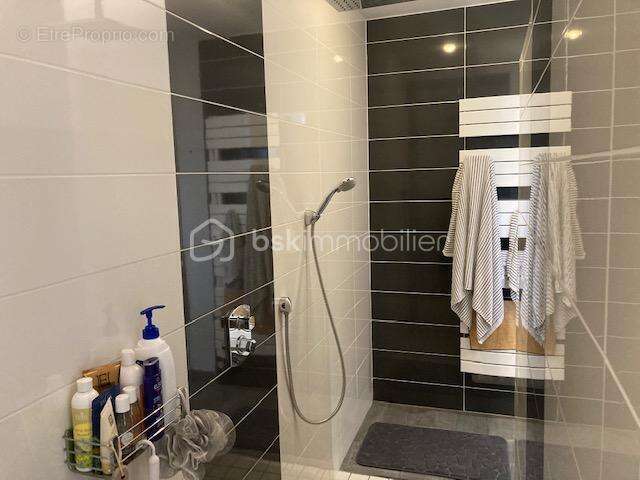 Maison à SAINT-OUEN-DES-TOITS