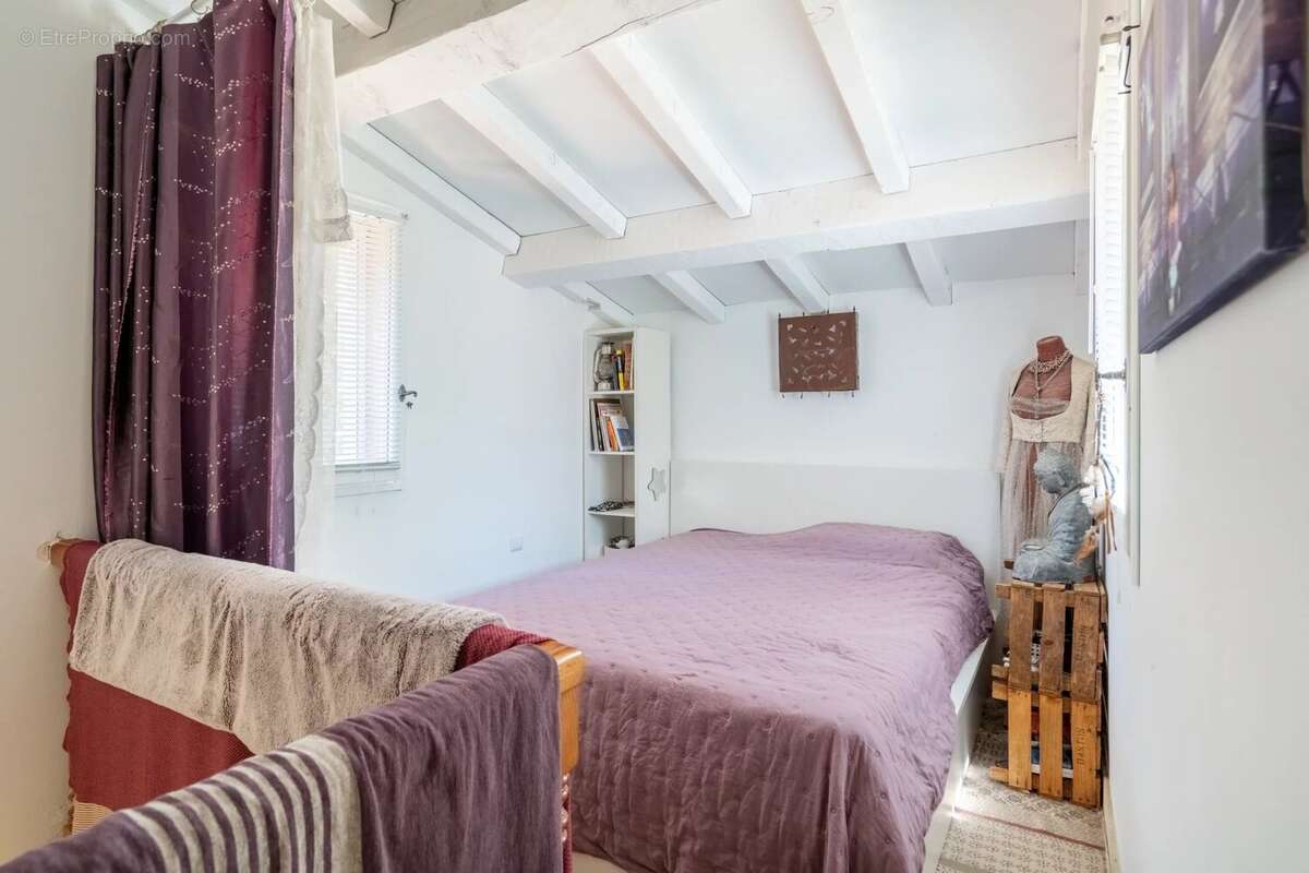 Maison à LA ROQUEBRUSSANNE