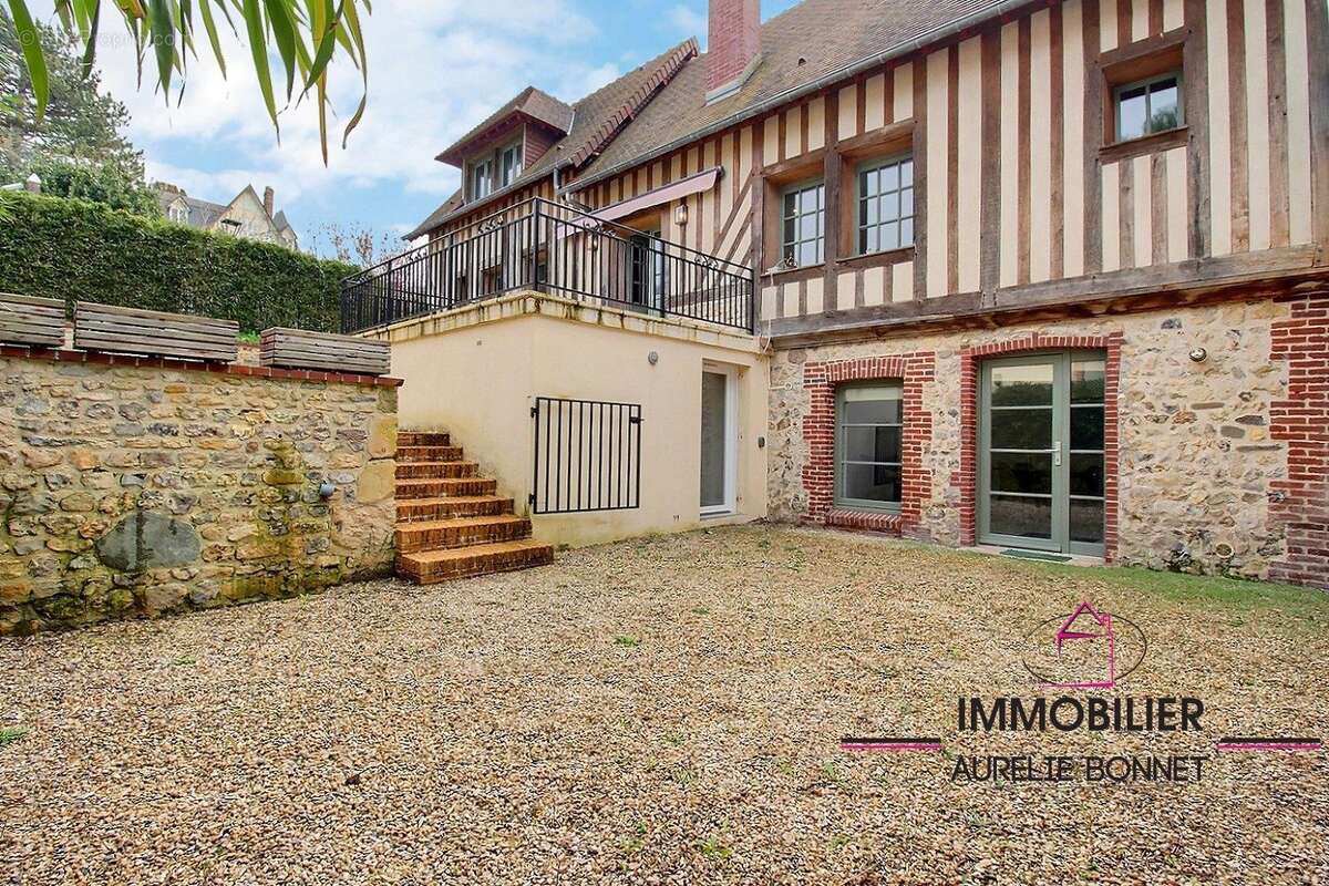 Maison 155 m² à Trouville-Sur-Mer  - photo 2