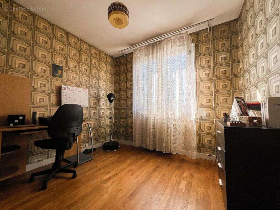 Maison à LIGUGE