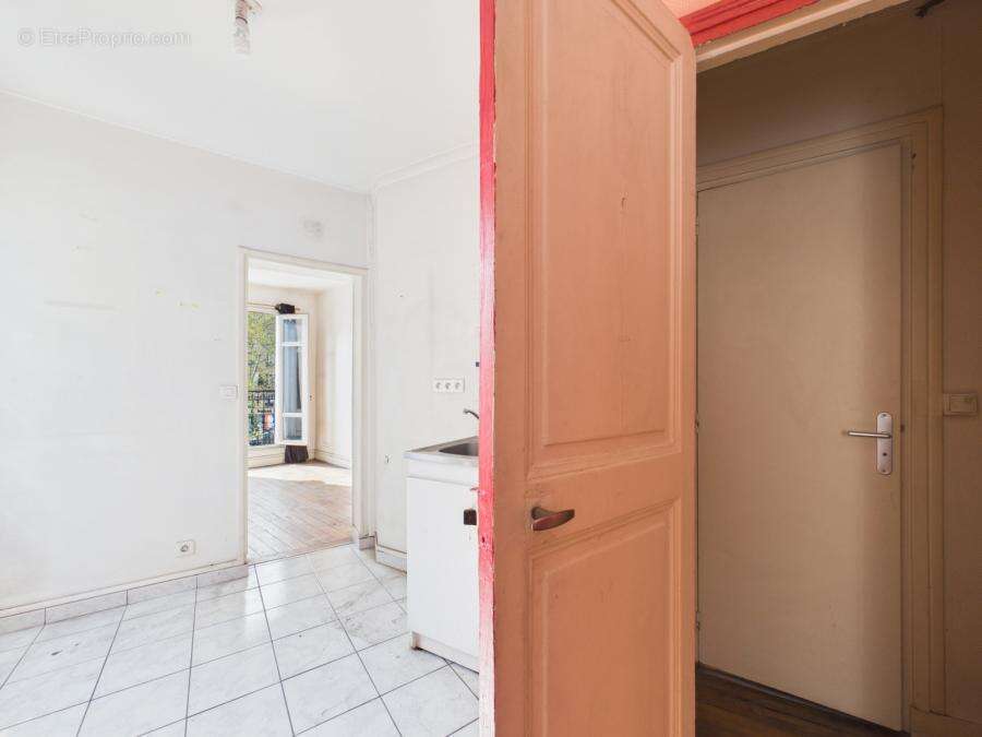Appartement à PARIS-18E