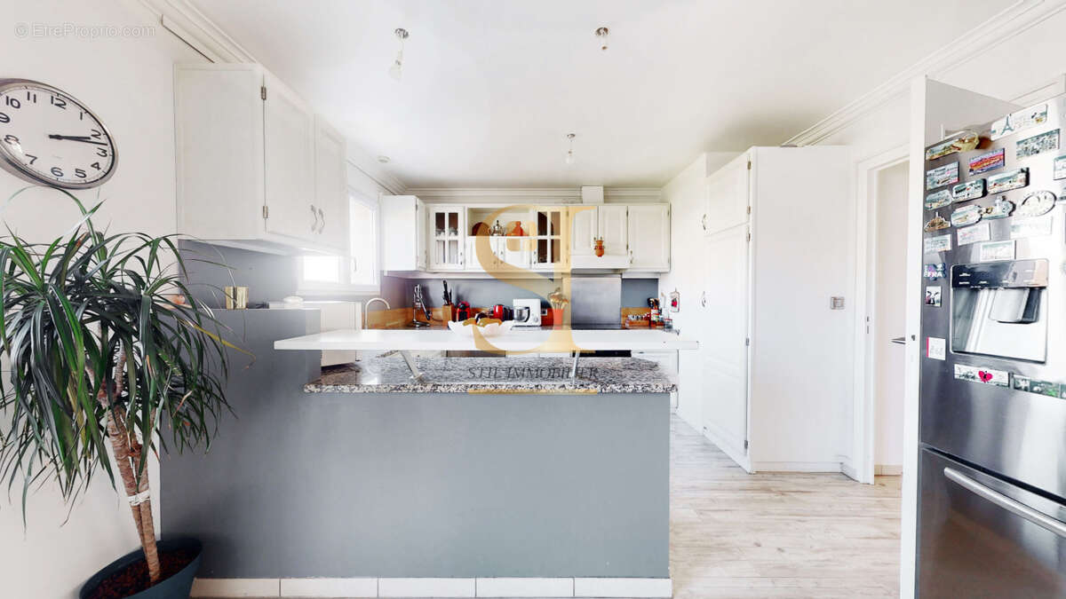 Maison à VIGNEUX-SUR-SEINE