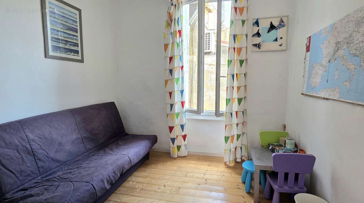 Sète  proche des quais  bel appartement de caractère de 133 m² - photo 8