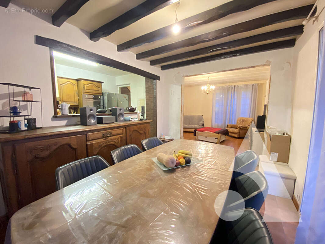 Maison à NANTEUIL-LE-HAUDOUIN