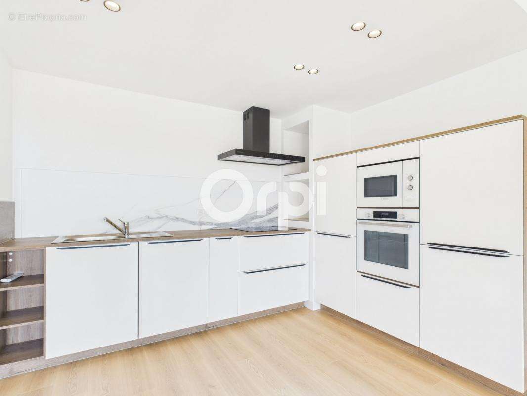 Appartement à MANDELIEU-LA-NAPOULE