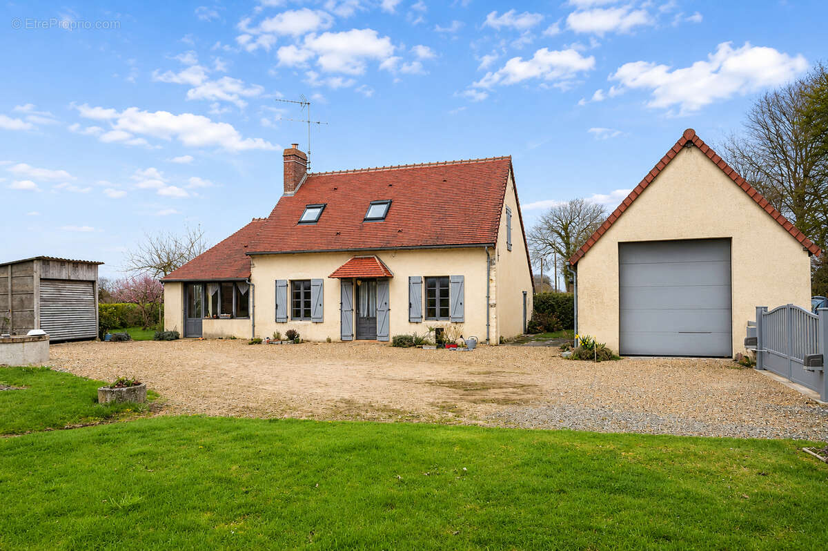 Maison à LA FERTE-BERNARD