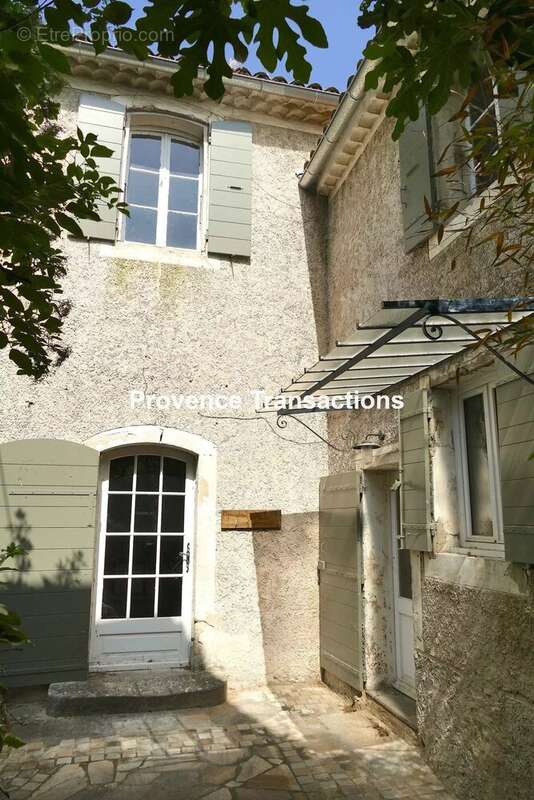 Maison à VAISON-LA-ROMAINE