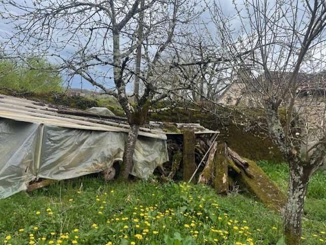 Maison à LA CHAPELLE-AUX-SAINTS