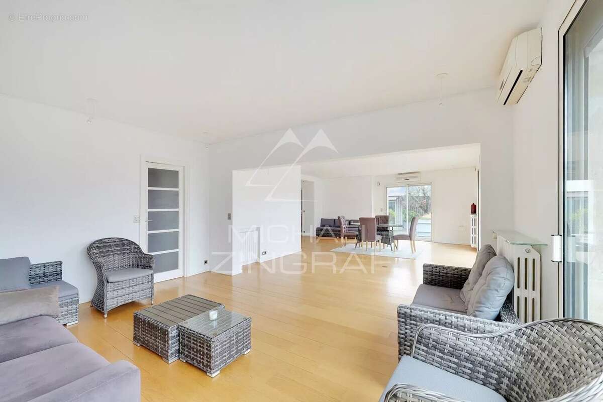 Appartement à PARIS-6E