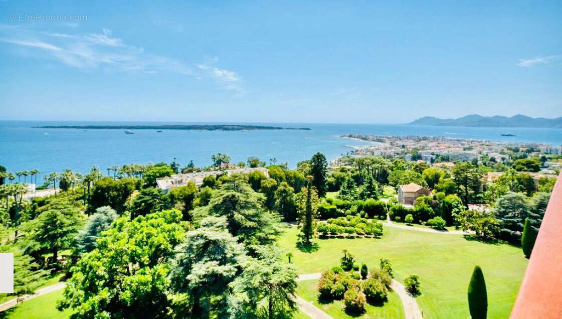 Appartement à CANNES