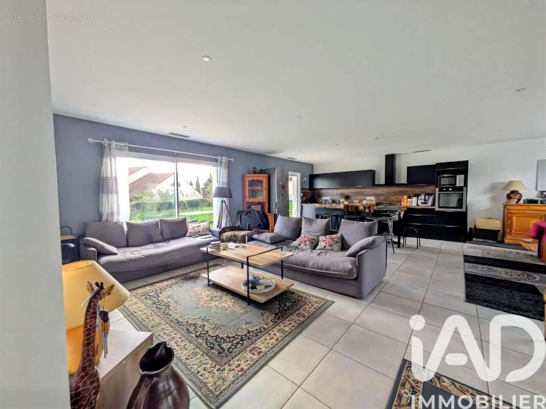 Photo 3 - Maison à PREMILHAT