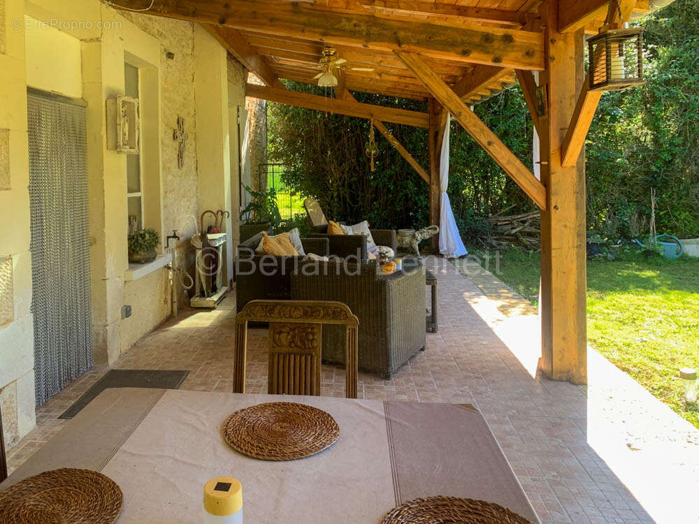 Maison en pierres avec dépendances et grand terrain - Pretty - photo 28