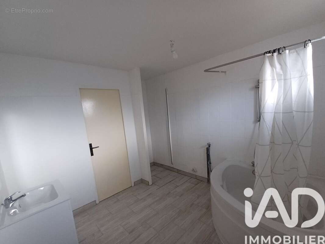 Photo 9 - Maison à SAINT-GERMAIN-D&#039;ESTEUIL