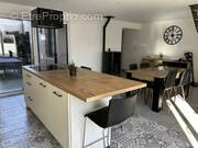 Maison à LA CHAPELLE-SAINT-LAURENT