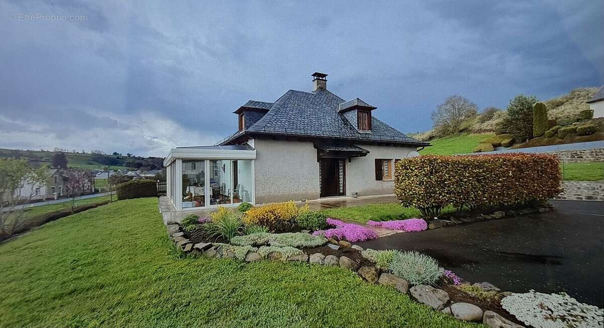 Maison à ALLANCHE