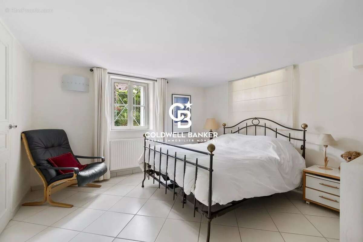 Maison à LE VESINET