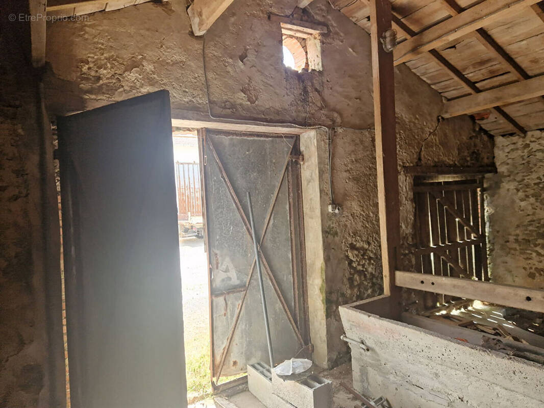 Parking à NOTRE-DAME-DE-MONTS