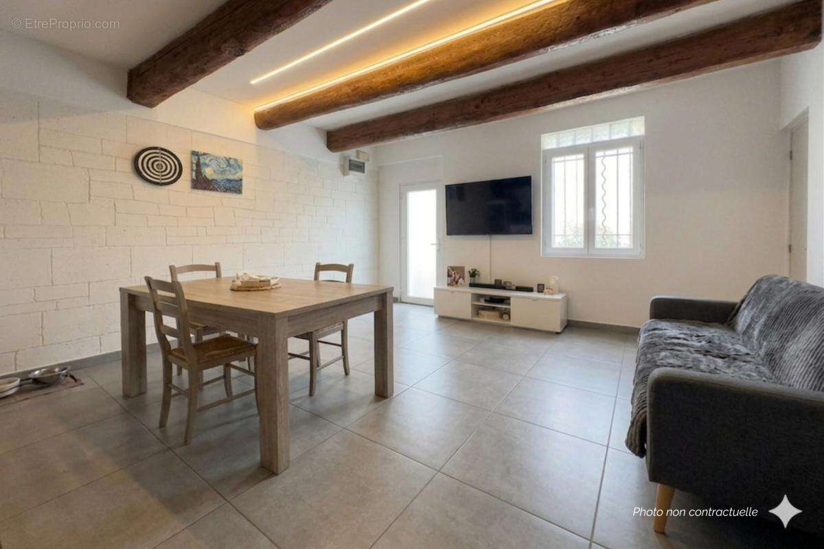 Maison à BOUILLARGUES