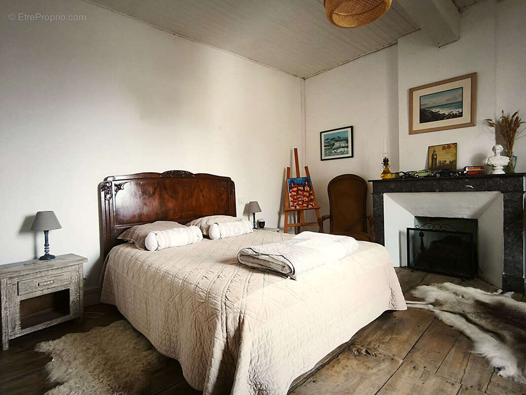 Maison à VIELLE-TURSAN