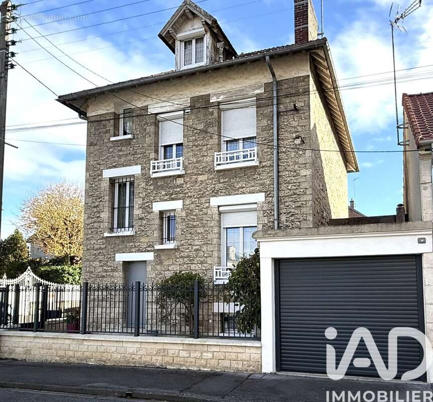 Photo 8 - Maison à COMPIEGNE